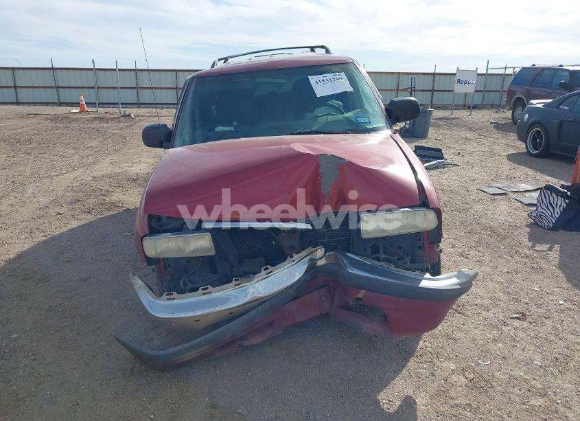 Photo 12 of 1999 Chevrolet Blazer LS (VIN 1GNDT13W9XK138608)