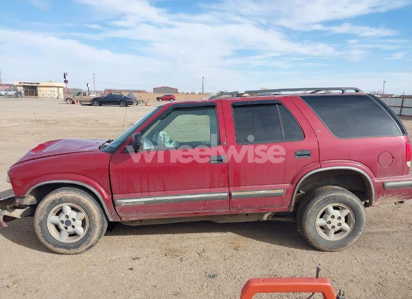 Photo 14 of 1999 Chevrolet Blazer LS (VIN 1GNDT13W9XK138608)