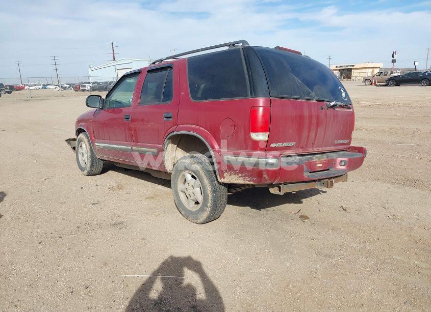 Photo 3 of 1999 Chevrolet Blazer LS (VIN 1GNDT13W9XK138608)