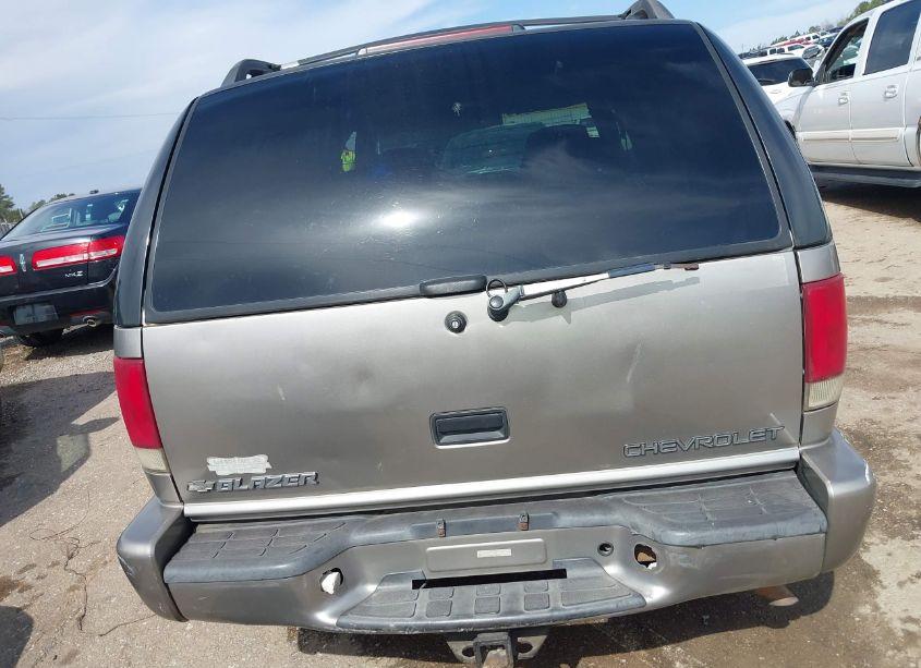 Photo 16 of 2000 Chevrolet Blazer LS (VIN 1GNDT13W9Y2153854)