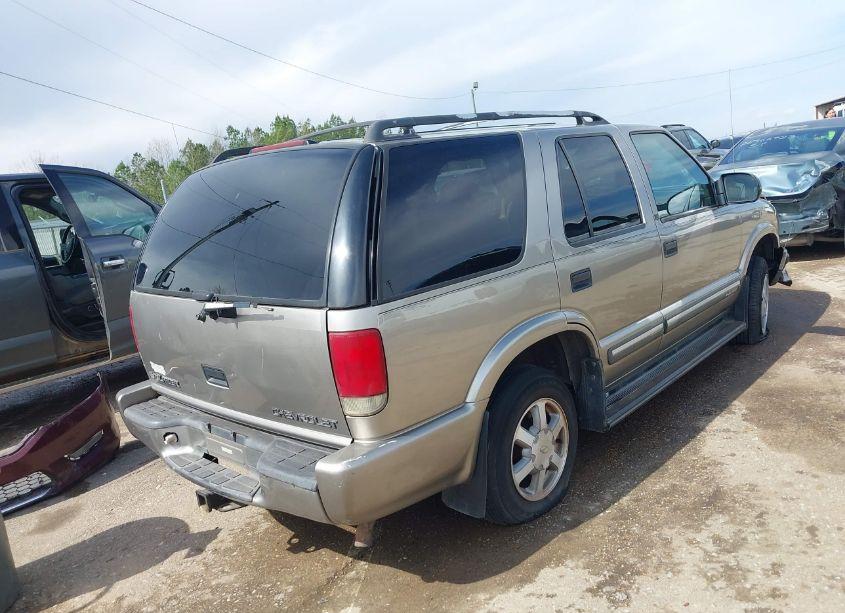 Photo 4 of 2000 Chevrolet Blazer LS (VIN 1GNDT13W9Y2153854)