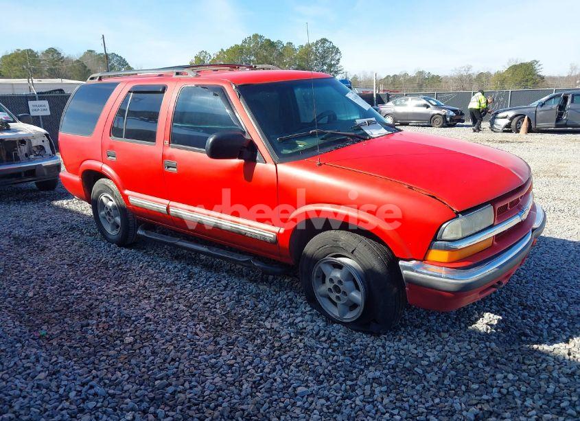 2000 Chevrolet Blazer LS (VIN 1GNDT13W9Y2253081) main photo