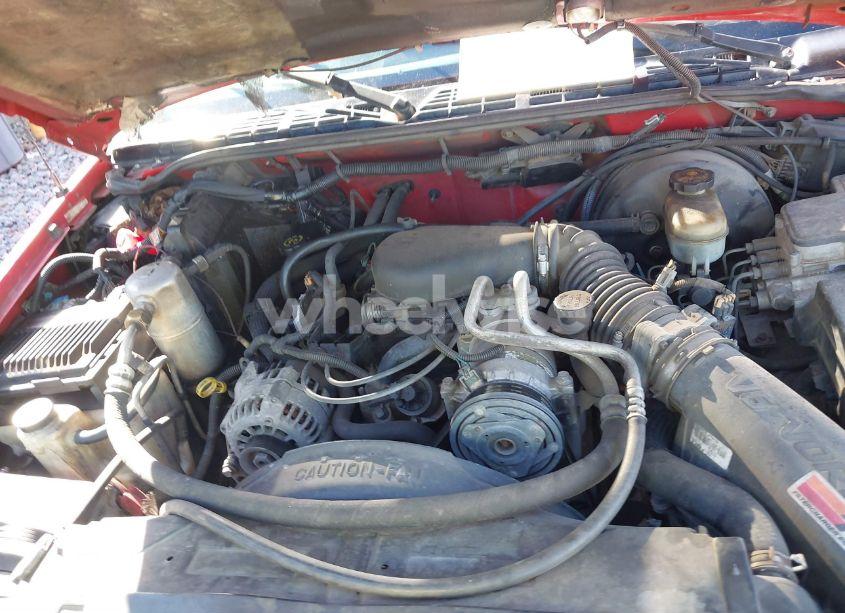 Photo 10 of 2000 Chevrolet Blazer LS (VIN 1GNDT13W9Y2253081)