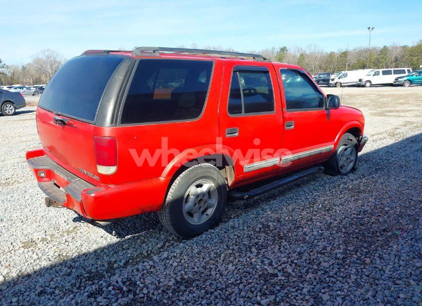 Photo 4 of 2000 Chevrolet Blazer LS (VIN 1GNDT13W9Y2253081)