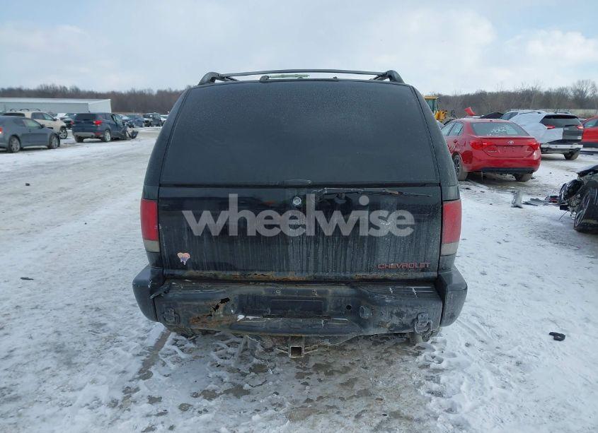 Photo 16 of 2000 Chevrolet Blazer LS (VIN 1GNDT13W9YK230447)