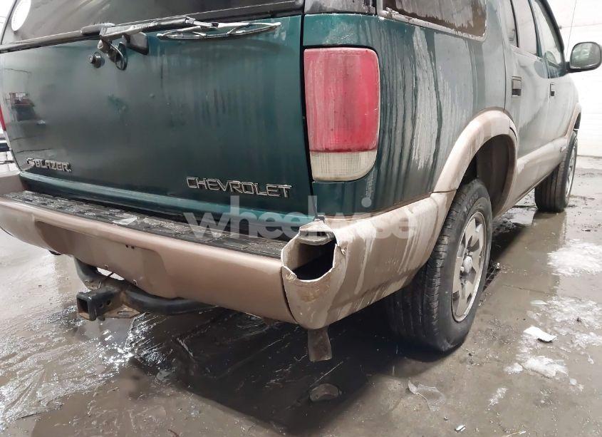 Photo 6 of 1996 Chevrolet Blazer (VIN 1GNDT13WXT2204027)