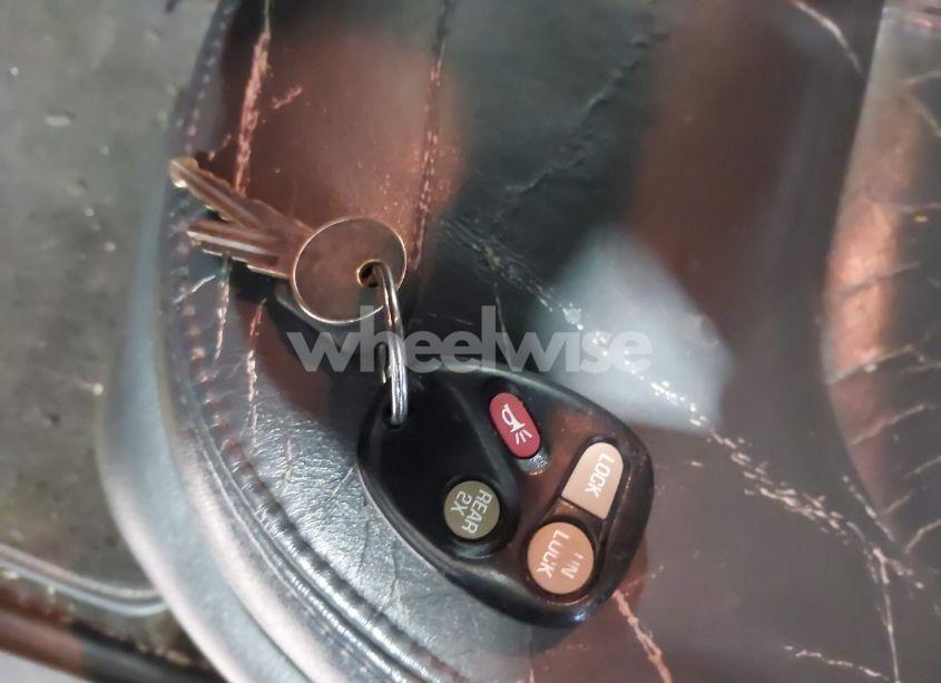 Photo 11 of 1998 Chevrolet Blazer LT (VIN 1GNDT13WXW2158977)