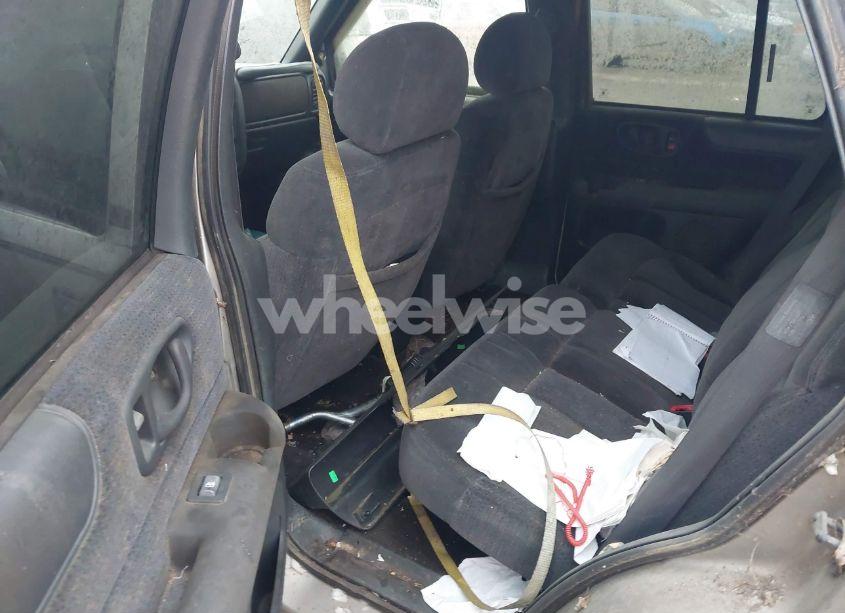 Photo 8 of 2000 Chevrolet Blazer LT (VIN 1GNDT13WXY2214421)