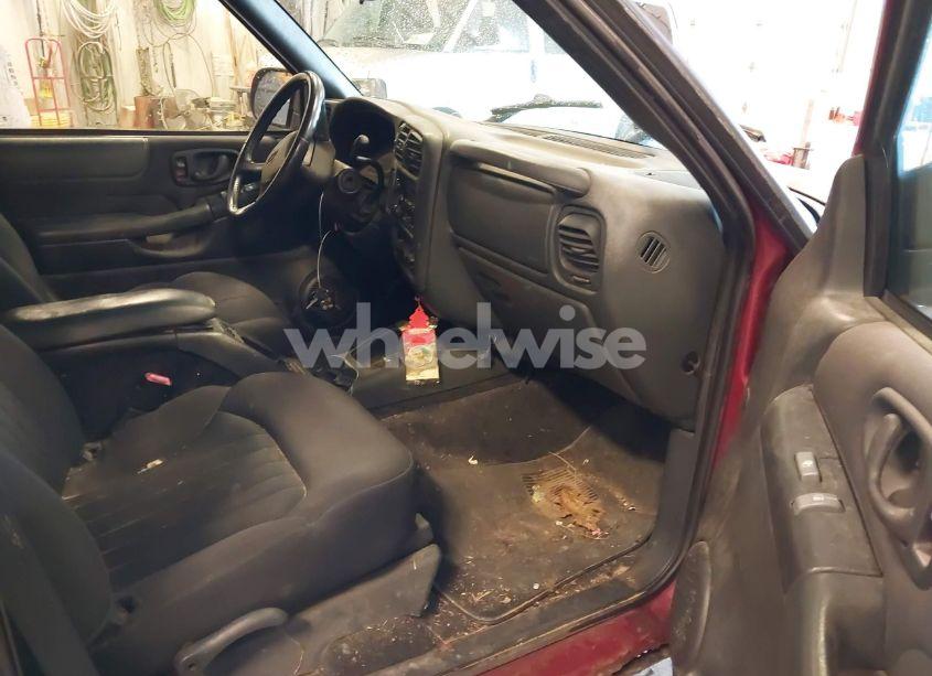 Photo 5 of 2003 Chevrolet Blazer LS (VIN 1GNDT13X03K175789)