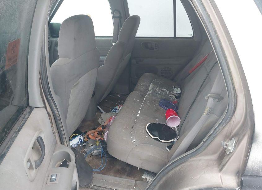 Photo 8 of 2004 Chevrolet Blazer LS (VIN 1GNDT13X04K166804)