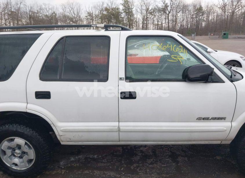Photo 13 of 2003 Chevrolet Blazer LS (VIN 1GNDT13X33K129132)