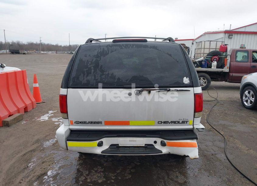 Photo 16 of 2003 Chevrolet Blazer LS (VIN 1GNDT13X33K129132)