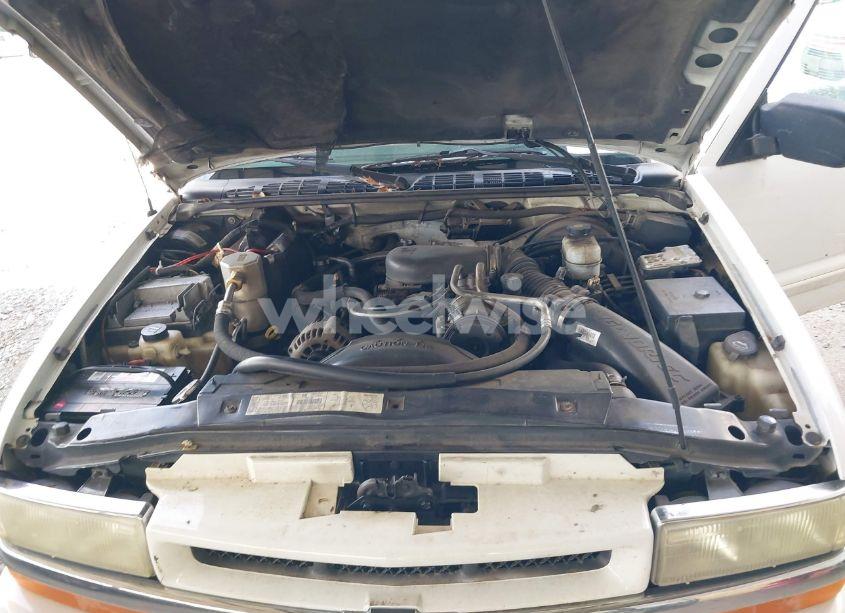 Photo 10 of 2003 Chevrolet Blazer LS (VIN 1GNDT13X33K150515)