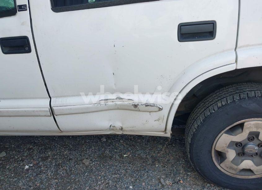 Photo 12 of 2003 Chevrolet Blazer LS (VIN 1GNDT13X33K150515)