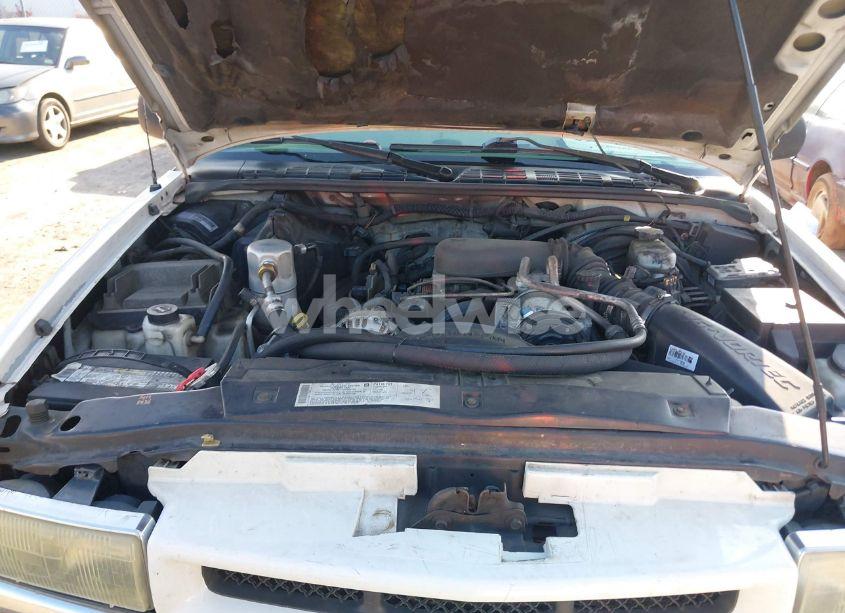 Photo 10 of 2004 Chevrolet Blazer LS (VIN 1GNDT13X34K133330)