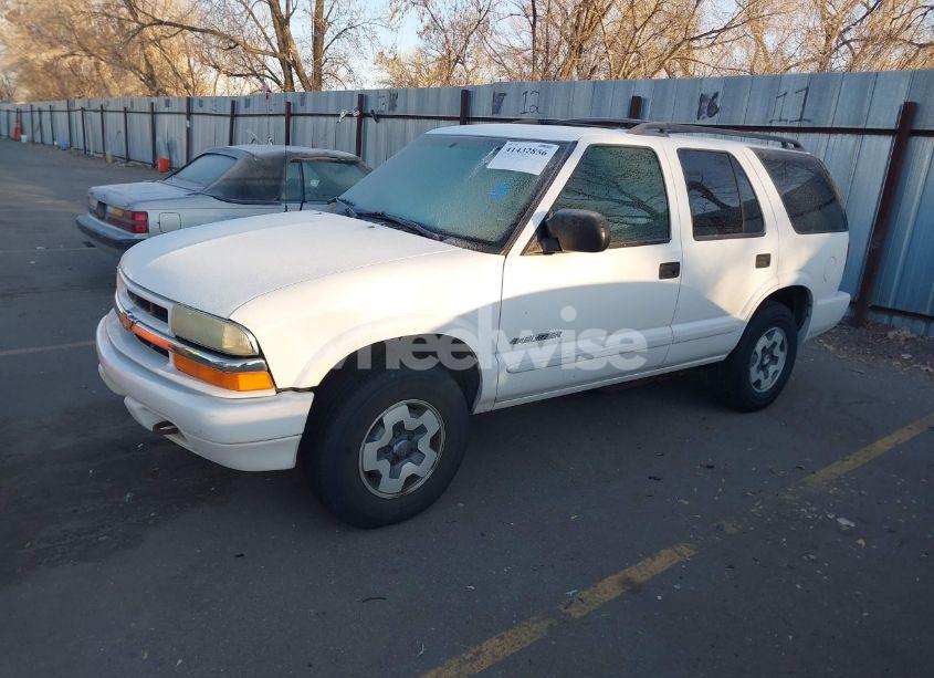 Photo 2 of 2004 Chevrolet Blazer LS (VIN 1GNDT13X34K161001)