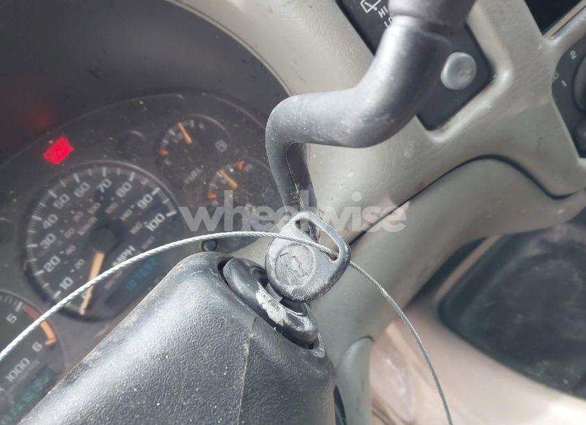 Photo 11 of 2004 Chevrolet Blazer LS (VIN 1GNDT13X34K161869)