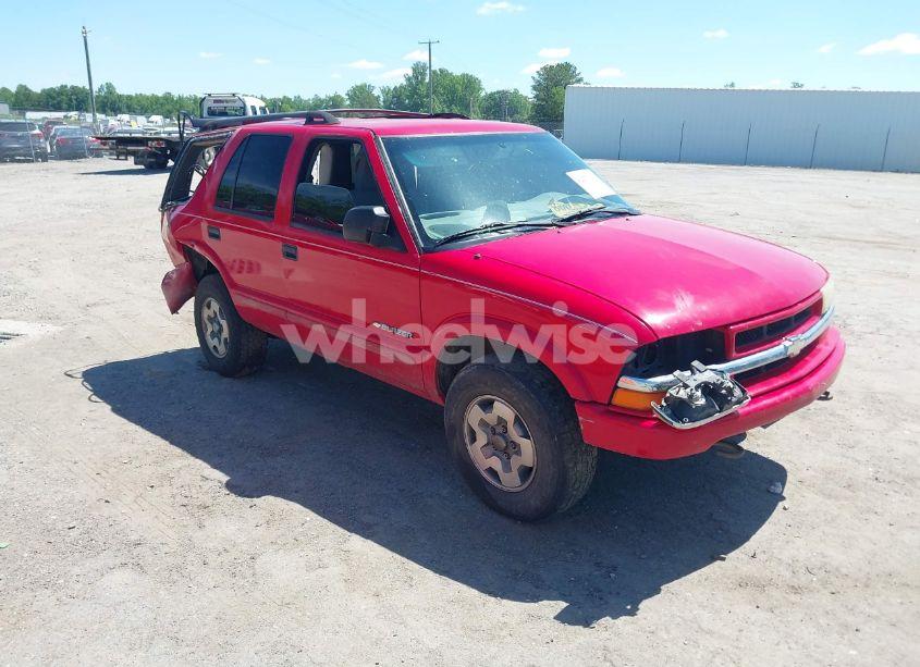 2004 Chevrolet Blazer LS (VIN 1GNDT13X44K113359) main photo