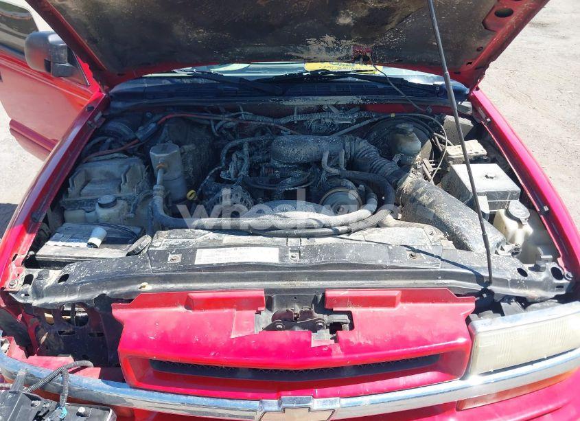 Photo 10 of 2004 Chevrolet Blazer LS (VIN 1GNDT13X44K113359)