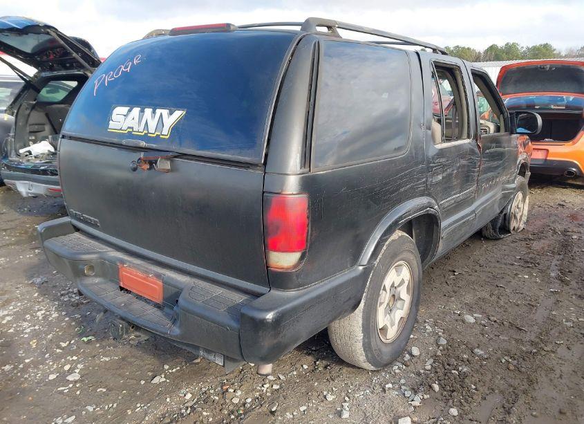 Photo 4 of 2004 Chevrolet Blazer LS (VIN 1GNDT13X44K119131)
