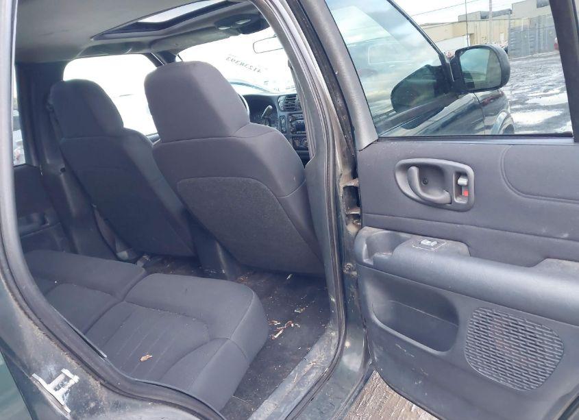 Photo 8 of 2004 Chevrolet Blazer LS (VIN 1GNDT13X44K145597)