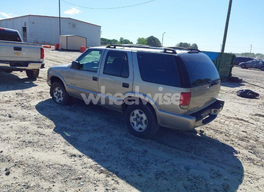 Photo 3 of 2004 Chevrolet Blazer LS (VIN 1GNDT13X54K132020)