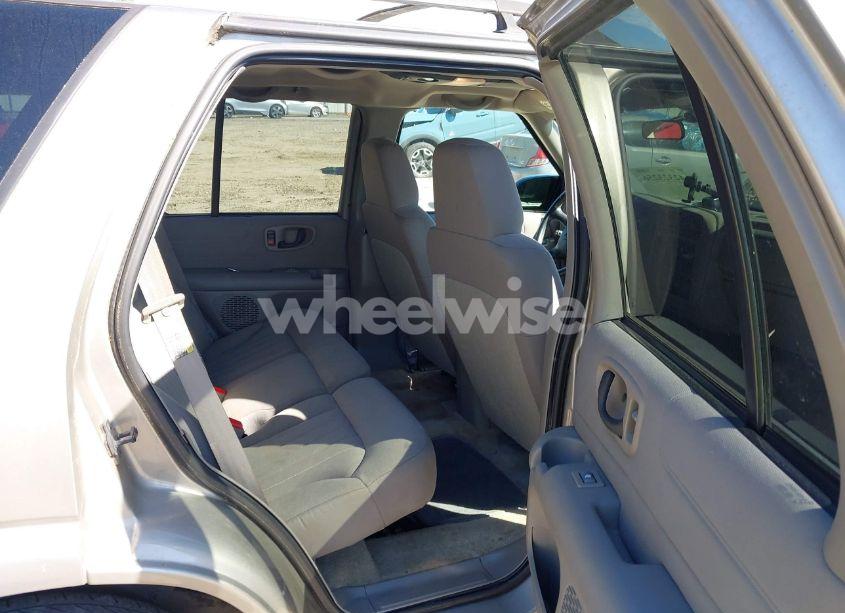 Photo 8 of 2004 Chevrolet Blazer LS (VIN 1GNDT13X54K132020)