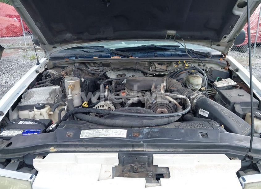 Photo 10 of 2004 Chevrolet Blazer LS (VIN 1GNDT13X54K159377)