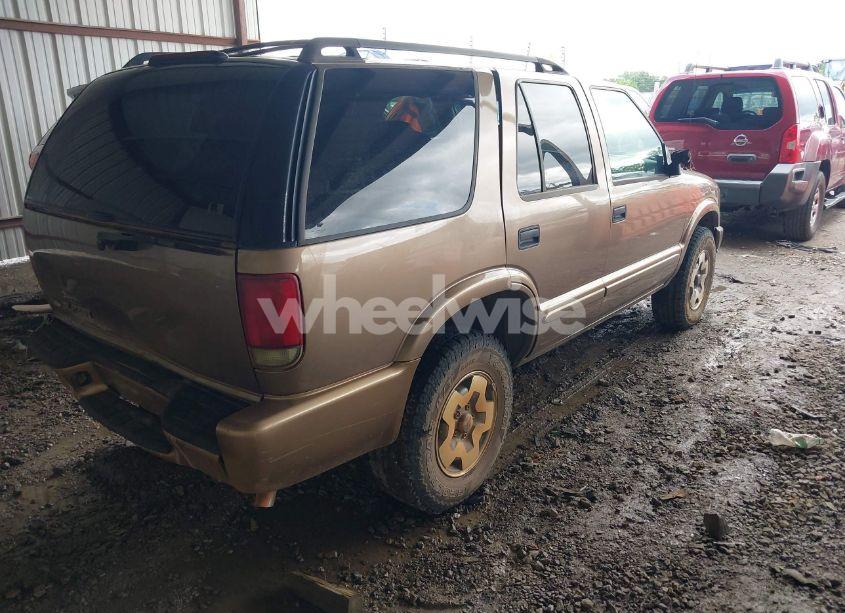 Photo 4 of 2004 Chevrolet Blazer LS (VIN 1GNDT13X54K159900)