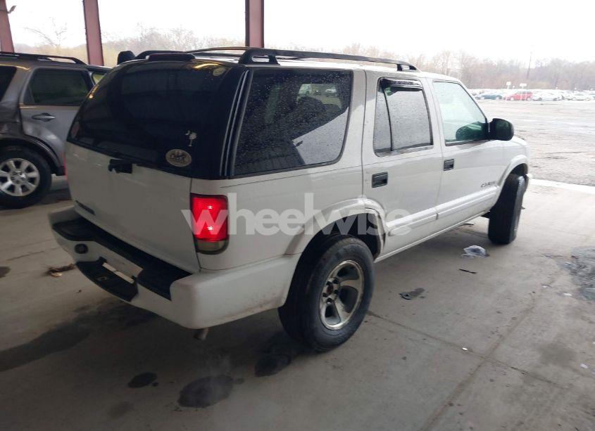 Photo 4 of 2004 Chevrolet Blazer LS (VIN 1GNDT13X64K129093)