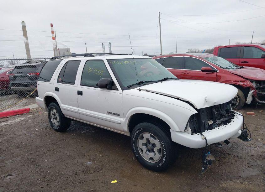 2004 Chevrolet Blazer LS (VIN 1GNDT13X64K155645) main photo