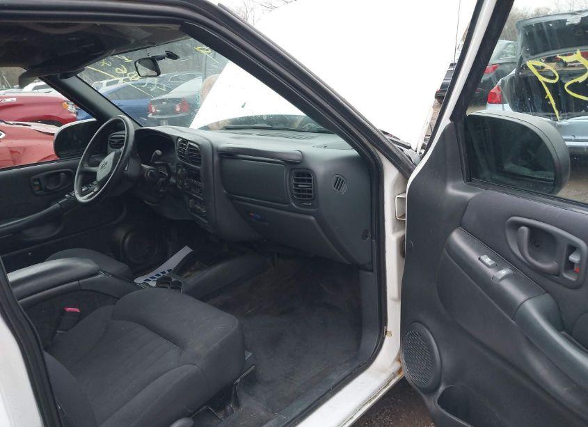 Photo 5 of 2004 Chevrolet Blazer LS (VIN 1GNDT13X64K155645)