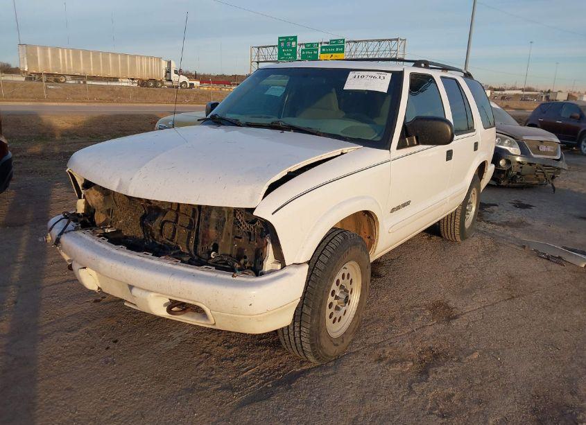 Photo 2 of 2004 Chevrolet Blazer LS (VIN 1GNDT13X74K130625)