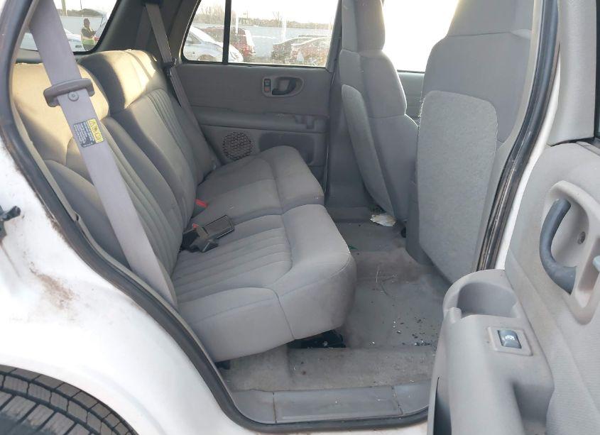 Photo 8 of 2004 Chevrolet Blazer LS (VIN 1GNDT13X74K130625)