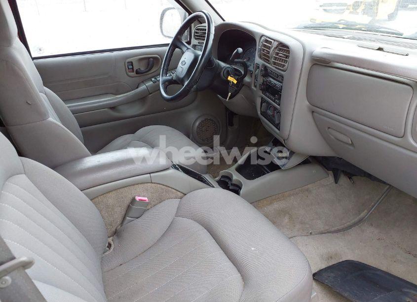 Photo 5 of 2004 Chevrolet Blazer LS (VIN 1GNDT13X74K144752)