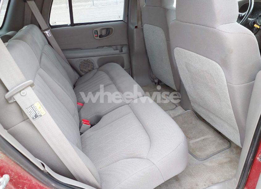 Photo 8 of 2004 Chevrolet Blazer LS (VIN 1GNDT13X74K144752)