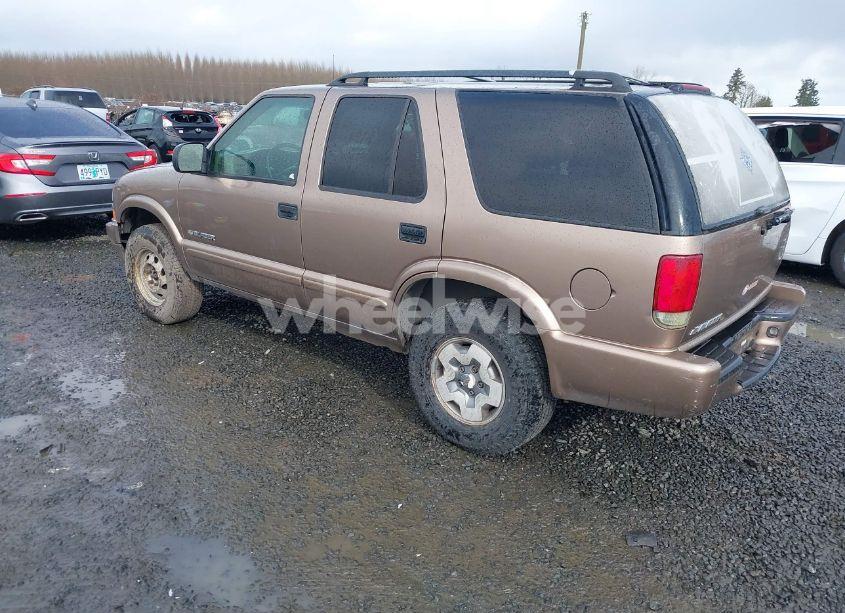 Photo 3 of 2004 Chevrolet Blazer LS (VIN 1GNDT13X74K151653)