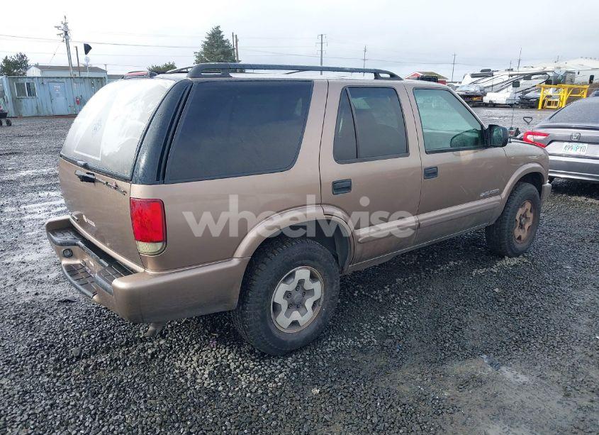 Photo 4 of 2004 Chevrolet Blazer LS (VIN 1GNDT13X74K151653)