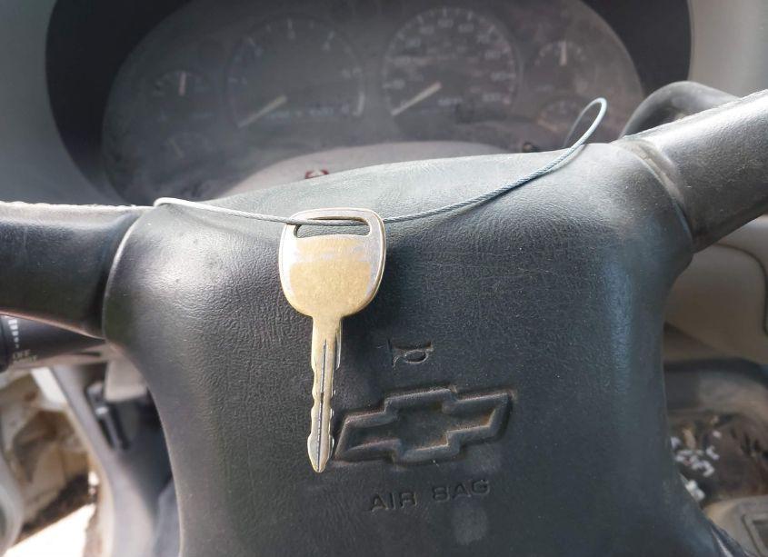 Photo 11 of 2004 Chevrolet Blazer LS (VIN 1GNDT13X74K162006)