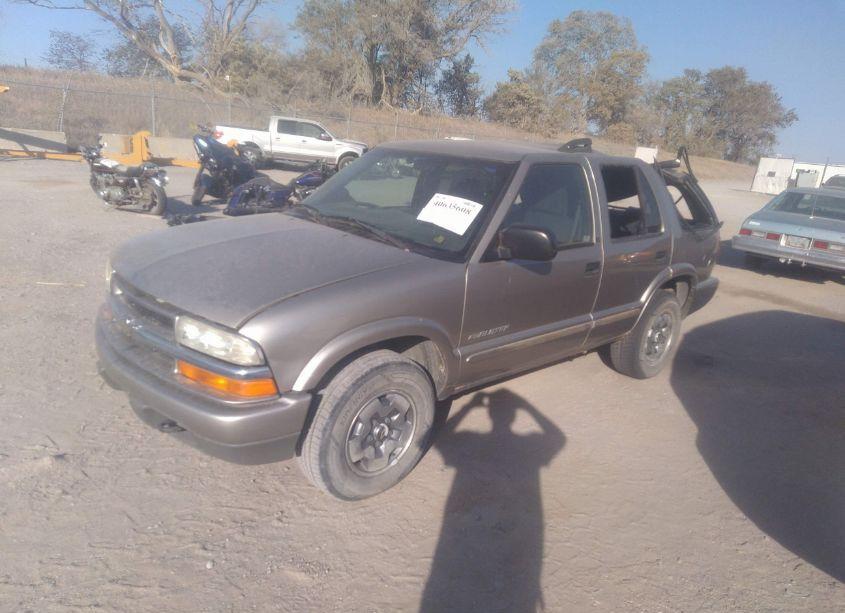 Photo 2 of 2003 Chevrolet Blazer LS (VIN 1GNDT13X83K142846)