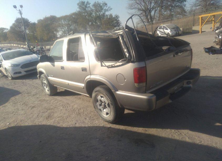 Photo 3 of 2003 Chevrolet Blazer LS (VIN 1GNDT13X83K142846)