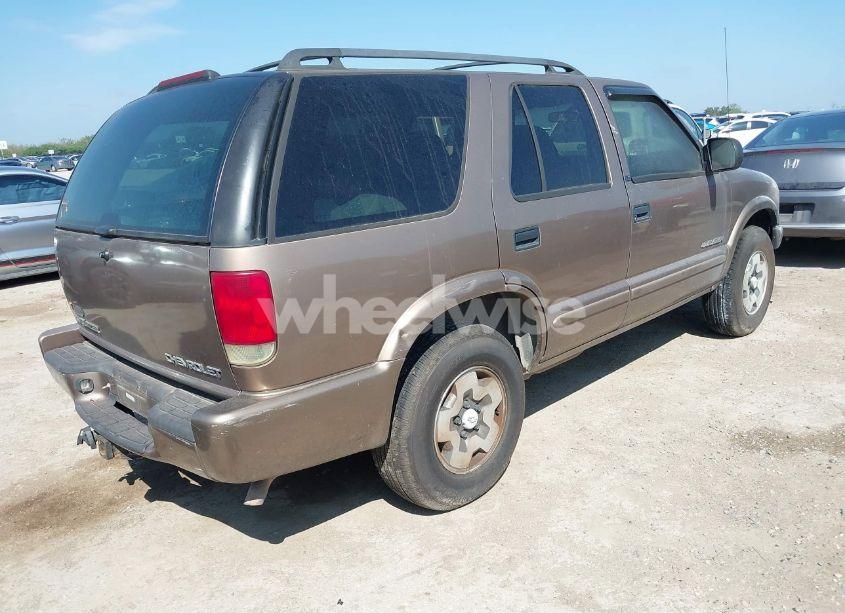 Photo 4 of 2003 Chevrolet Blazer LS (VIN 1GNDT13X93K114215)