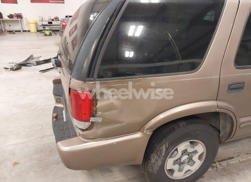 Photo 6 of 2004 Chevrolet Blazer LS (VIN 1GNDT13X94K133526)