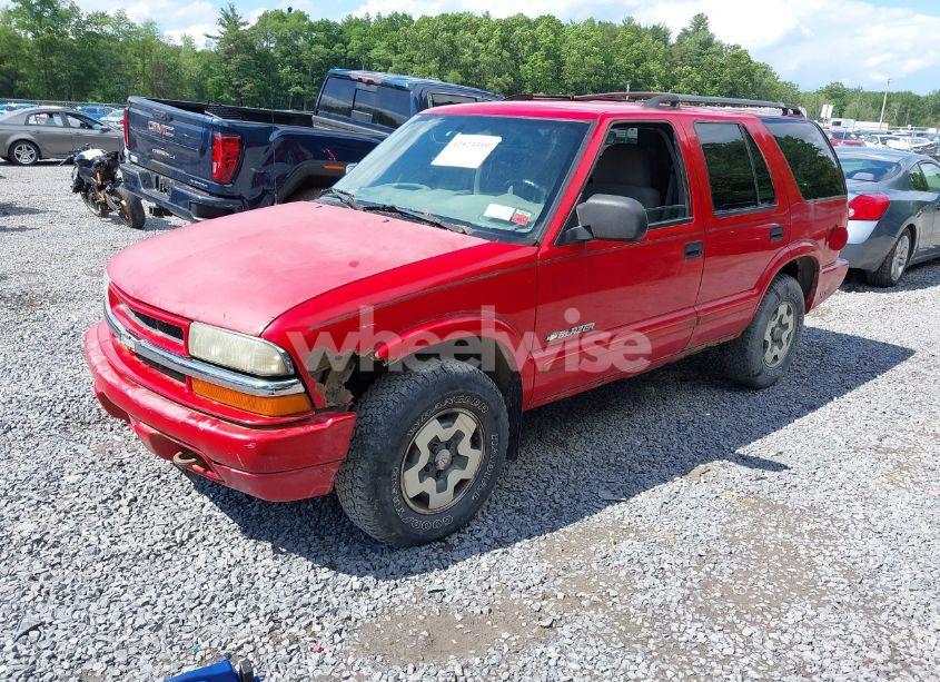 Photo 2 of 2004 Chevrolet Blazer LS (VIN 1GNDT13X94K142808)