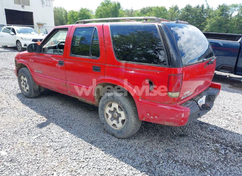 Photo 3 of 2004 Chevrolet Blazer LS (VIN 1GNDT13X94K142808)