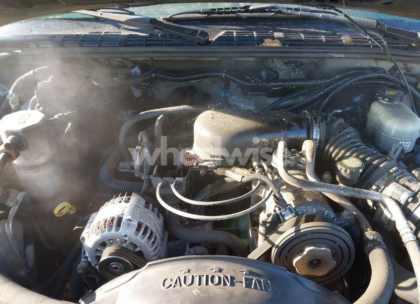 Photo 10 of 2004 Chevrolet Blazer LS (VIN 1GNDT13XX4K101989)