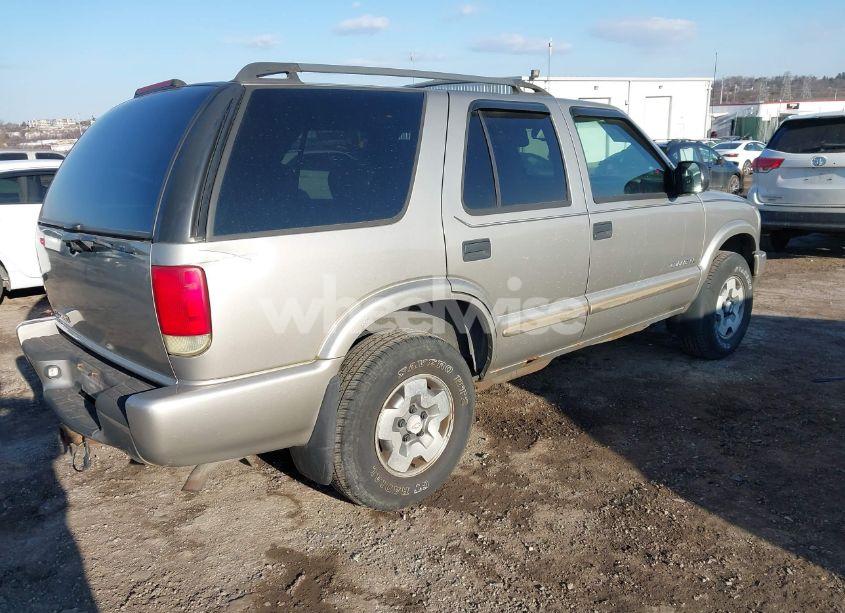Photo 4 of 2004 Chevrolet Blazer LS (VIN 1GNDT13XX4K101989)