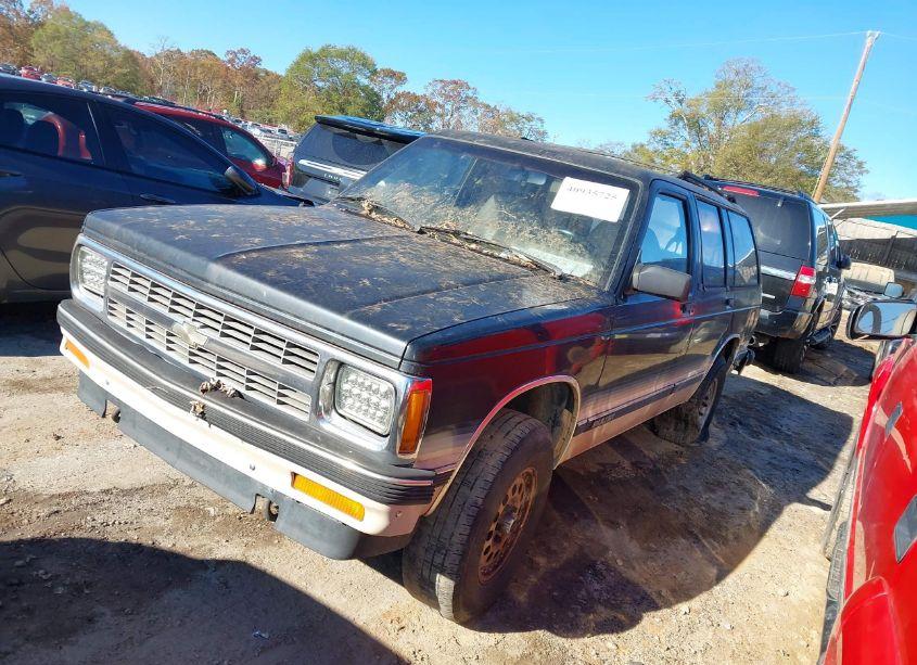 Photo 2 of 1992 Chevrolet Blazer S10 (VIN 1GNDT13Z3N2110133)