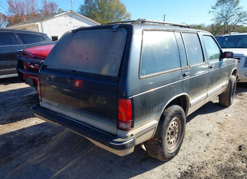 Photo 4 of 1992 Chevrolet Blazer S10 (VIN 1GNDT13Z3N2110133)