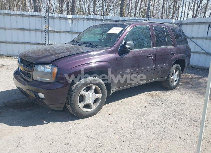 Photo 2 of 2009 Chevrolet Trailblazer LT (VIN 1GNDT33S092101667)